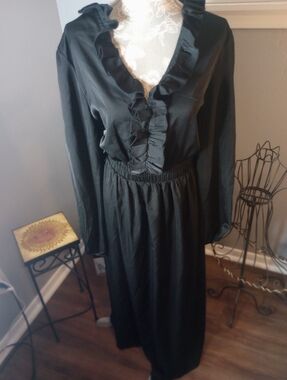 Black Ruffle V-Neck Long Sleeve Women's Dress Khol's 2 For $10